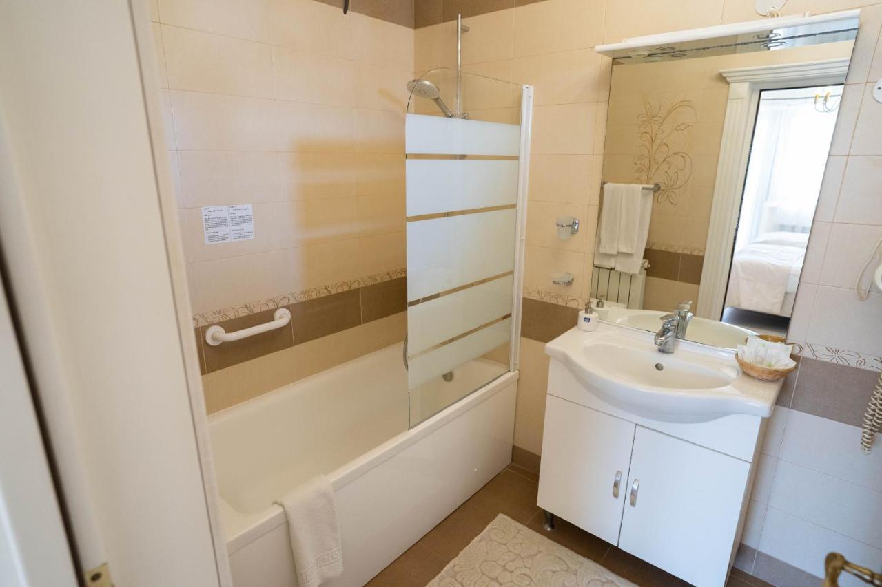 Villa Alice Suceava Ngoại thất bức ảnh