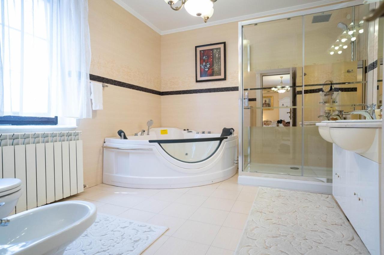 Villa Alice Suceava Ngoại thất bức ảnh