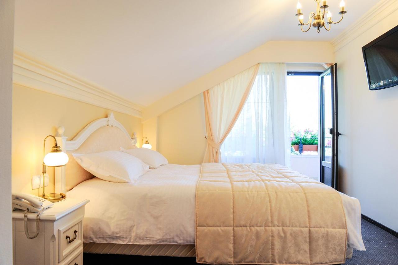 Villa Alice Suceava Ngoại thất bức ảnh